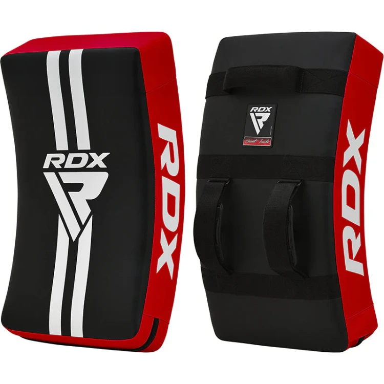 Tarcza-do-kopnięć-zakrzywiona-RDX-T1-black-red) (1).webp