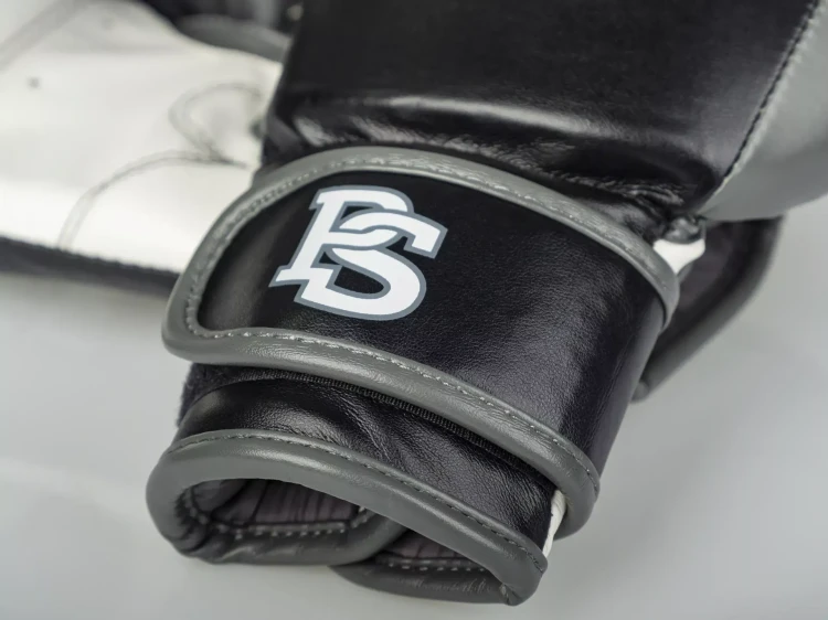 Rękawice-bokserskie-PAFFEN-KIDS-czarno-szaro-białe (3).webp