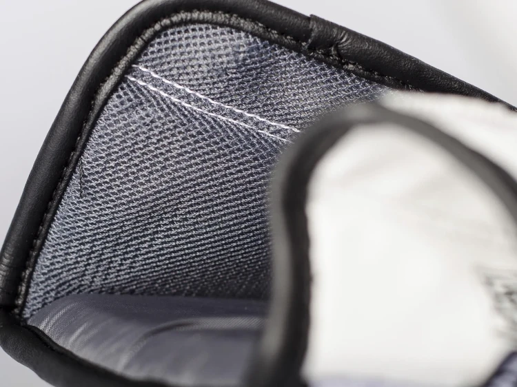 Rękawice-bokserskie-PAFFEN-Fit-czarno-białe (4).webp