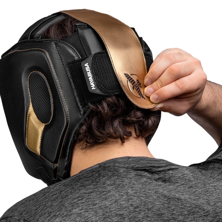 Kask-bokserski-HAYABUSA-T3-czarno-złoty (6).jpg