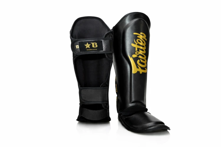Ochraniacze-piszczeli-FAIRTEX-FXB-SG-czarno-złote (2).png