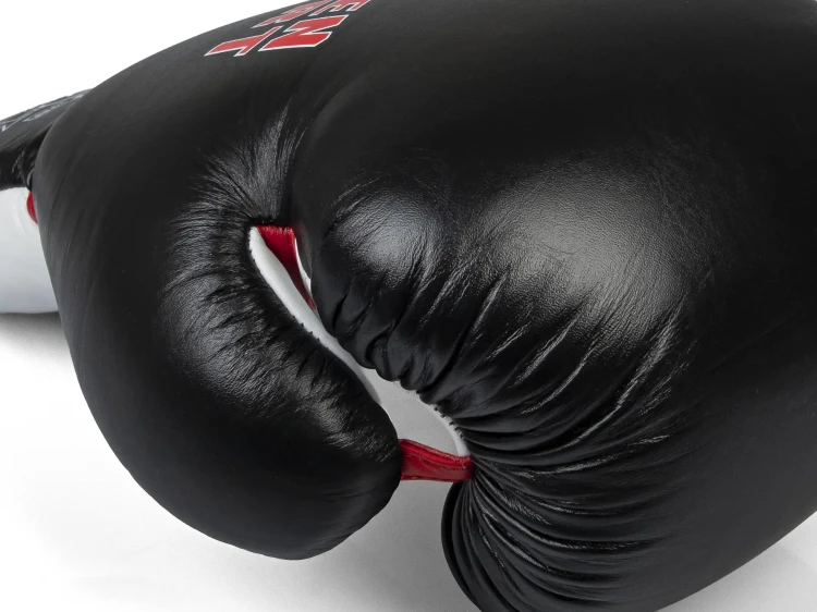 211632-heavyhitter-glove-2025-03_1920x1920.webp