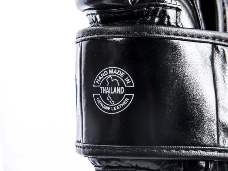 RĘKAWICE BOKSERSKIE FAIRTEX BGV1-N (blackwhite) Nation Print (6).jpg