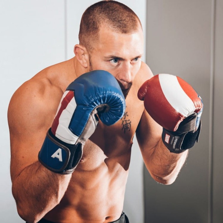 hayabusa-rekawice-bokserskie-t3-marvel-captain-america (5).jpg