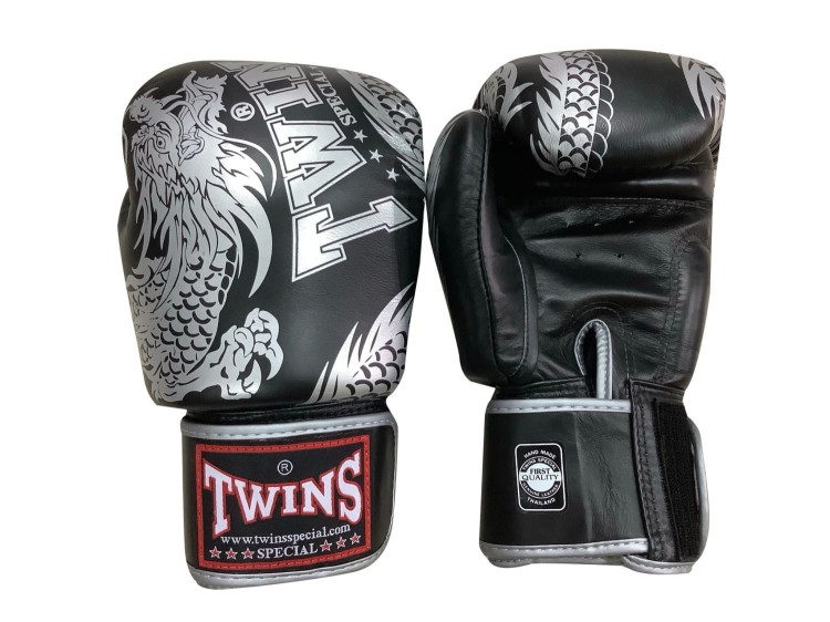 RĘKAWICE BOKSERSKIE TWINS SPECIAL FBGVL3-49 (blackdragon silver).jpg