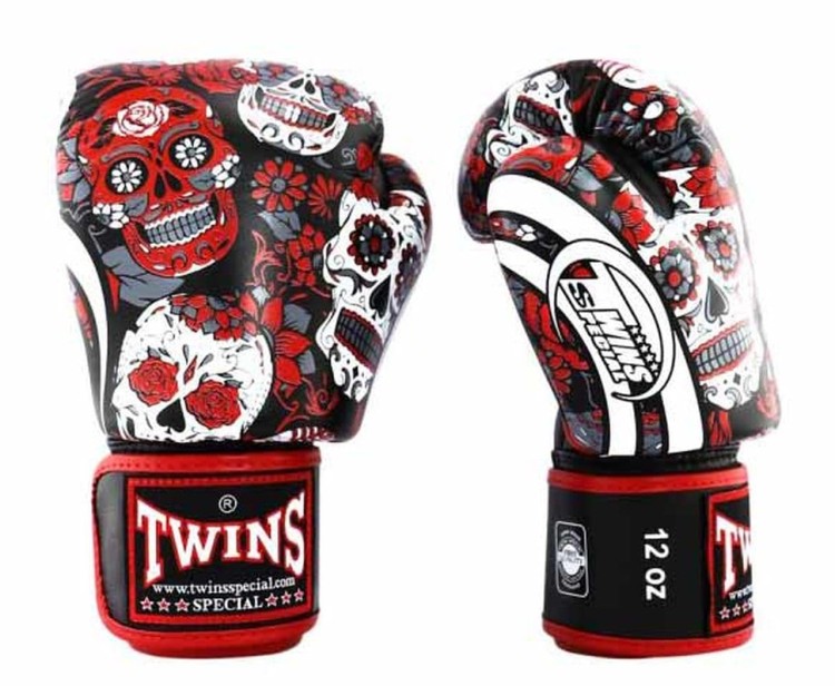 Rękawice bokserskie TWINS FBGVL-3 53 (skull) (2).jpg
