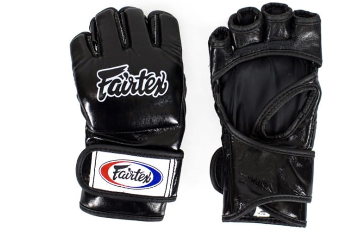 RĘKAWICE MMA FAIRTEX FGV12 Ultimate Combat (black) (2).jpg