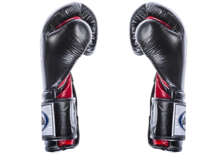 RĘKAWICE BOKSERSKIE FAIRTEX BGV9 (blackred palm) Mexican Style (3).jpg