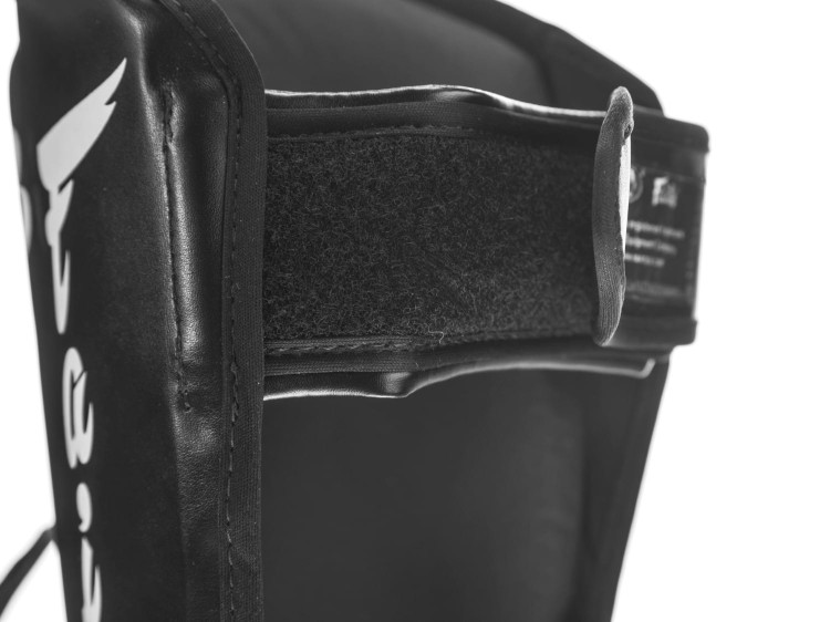 Ochraniacze piszela i stopy FAIRTEX SP7 (black) PERFECT TWISTER (4).jpg