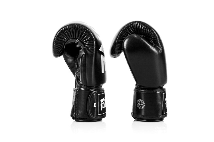 Rękawice bokserskie FAIRTEX ONE X ONE Championship (black) (4).jpg