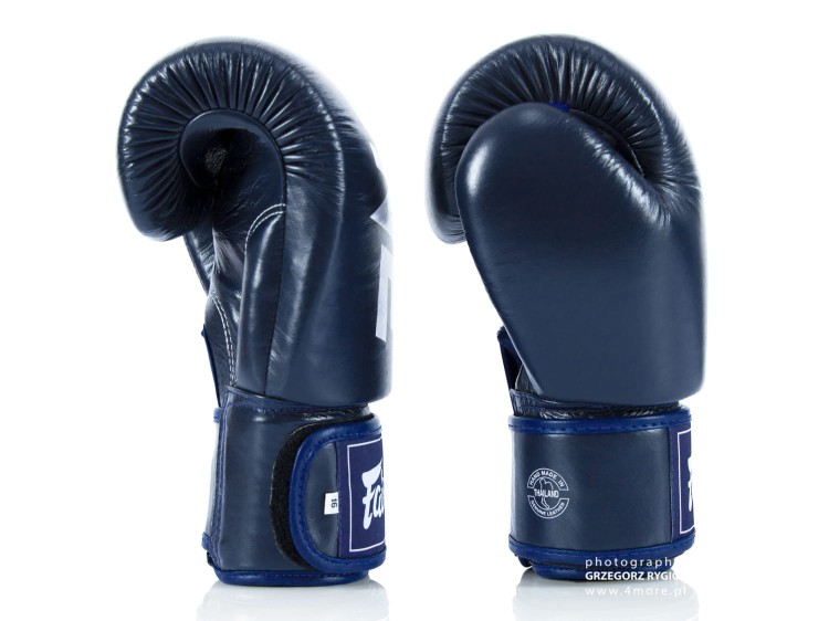 Rękawice bokserskie FAIRTEX ONE X ONE Championship (blue) (3).jpg