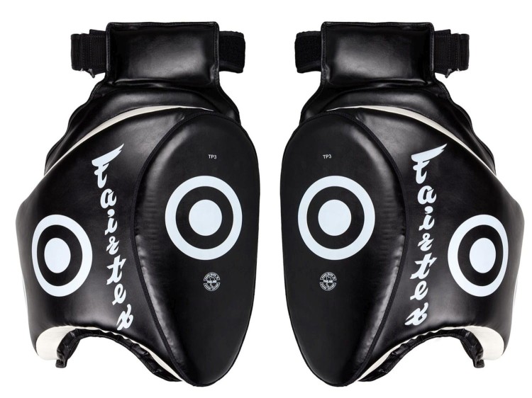 Tarcze na uda Fairtex TP3 (blackwhite) (1).jpg