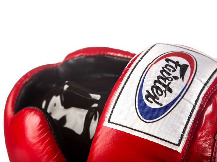 KASK BOKSERSKI SPARINGOWY FAIRTEX HG3 (red) Full Coverage Style (1).jpg